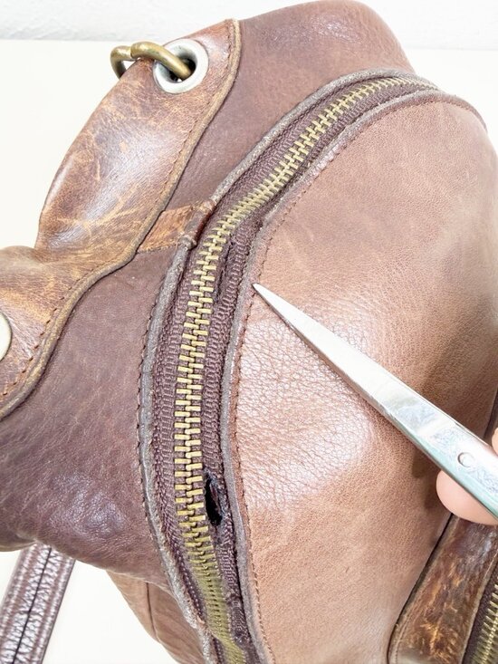 VTG Bruce Alan America Leather Backpack Quality Leather Brown. -see Descrip GUC main image 9